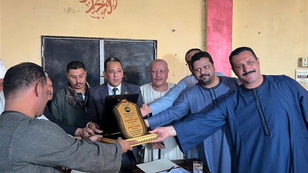 بعد سقوط قتيل بالخطأ.. إنهاء خصومة ثأرية بين عائلتين في قنا