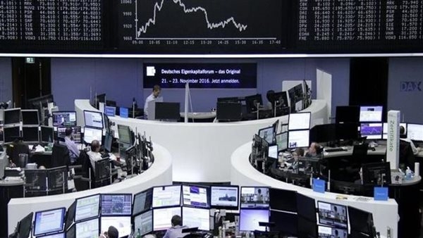الأسهم الأوروبية تتراجع وسط حذر بشأن السياسة التجارية الأمريكية والبيانات الاقتصادية