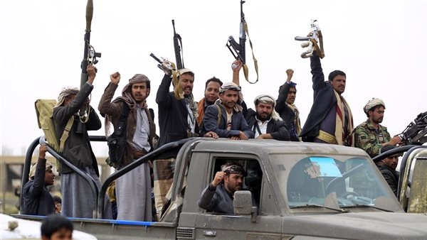 الحوثيون يعلنون مقتل 20 وجرح 50 في غارات أمريكية على ميناء رأس عيسى النفطي