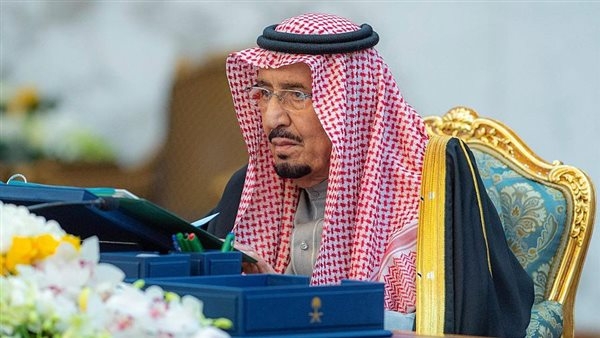 الملك سلمان يوجه بتسهيل احتياجات الحجاج الإيرانيين بالمملكة لحين عودتهم إلى بلادهم