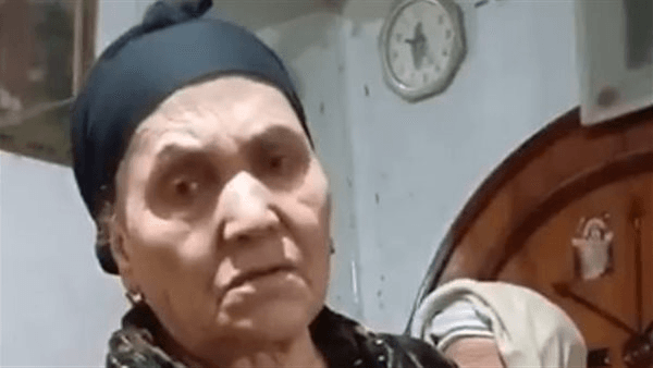 قالي هتطلعي عمرة قولتله أنا مسيحية.. أم ناصر تكشف كواليس لقائها مع محمد رمضان وفوزها بـ 100 ألف جنيه