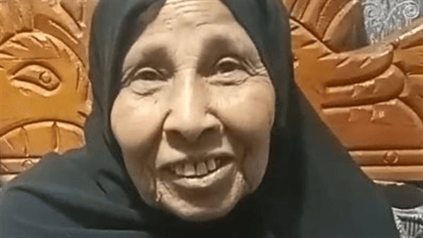 جوزي مات بعد 6 سنين من جوازنا.. الأم المثالية بأسيوط: نفسي ربنا يكرمني وأفوز بالجنة