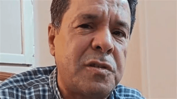 مرض نادر وحالته متدهورة.. أب يستغيث لعلاج نجله: محتاج عملية زراعة رئتين بـ27 مليون جنيه