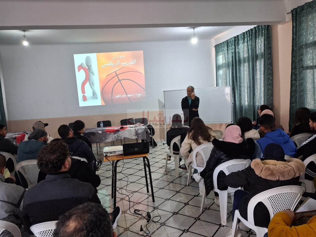 بدار الشّباب بشرشال وتحت إشراف أساتذة مختصّين: رابطة تيبازة لكرة السّلة تنظّم دورةً جهوية للمدرّبين المبتدئين