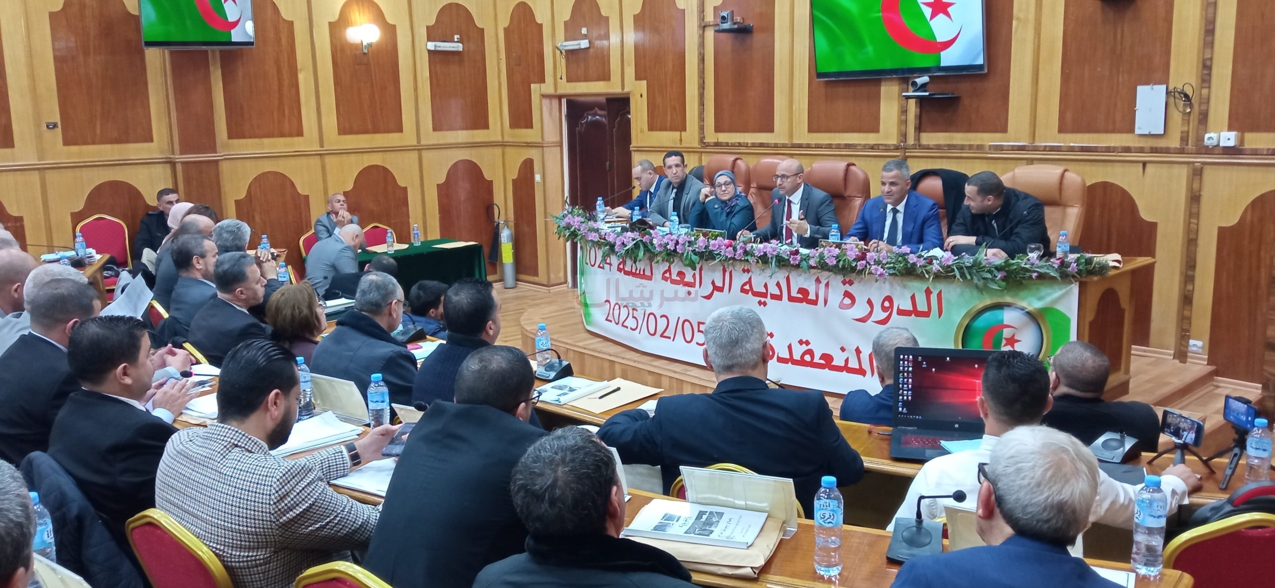 المجلس الشّعبي الولائي لتيبازة يعقد دورته العادية الرّابعة لسنة 2024 ويناقش ملفّي الطّرقات والمنشآت الرّياضية