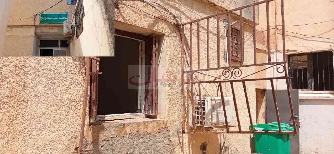 فيما تم اقتحام وتخريب مقر حزب الأفلان: سرقة جهازي كمبيوتر وآلة طباعة من مقر مفتشية العمل بشرشال