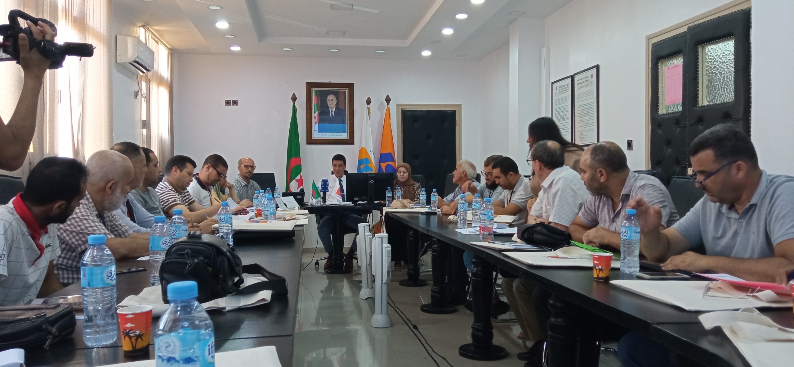 في ندوةٍ صحفية مع ممثلي وسائل الإعلام: مديرية التّوزيع لتيبازة تكشف عن مشاريعها للرّبط بالكهرباء والغاز واستعدادات خاصّة لإنجاح صائفة 2025
