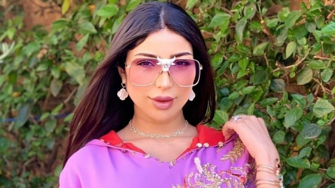 الإعلان عن موعد العرض الأول لفيلم ' البوز' لبطلته ' دنيا باطما'