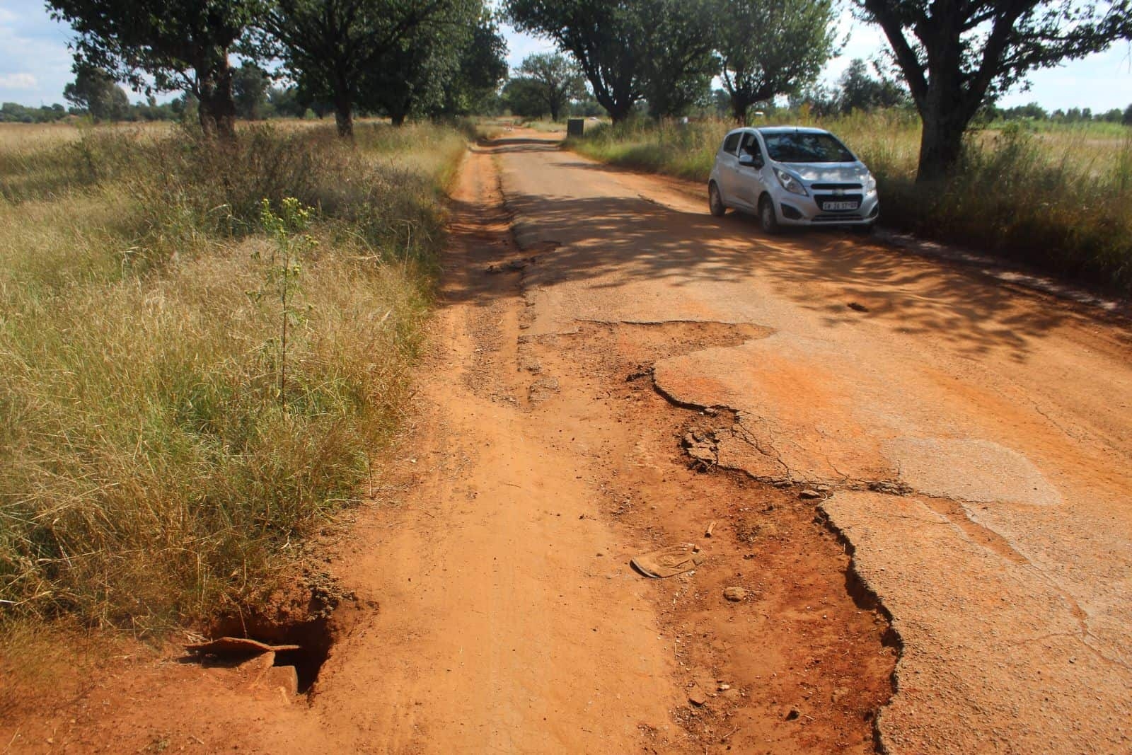 Work started on the badly damaged road to Carletonville Graveyard