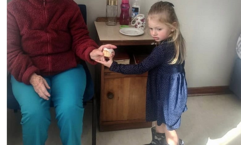 Ermelo Outreach celebrates Mother's Day with SAVF residents