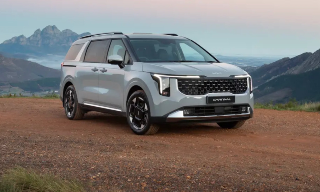 Kia South Africa confirms pricing for updated Carnival