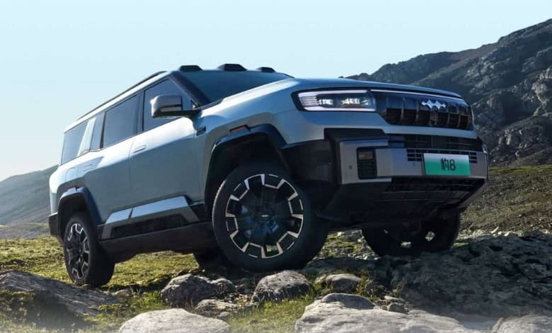 Denza B8 SUV could arrive in SA alongside B5 next year