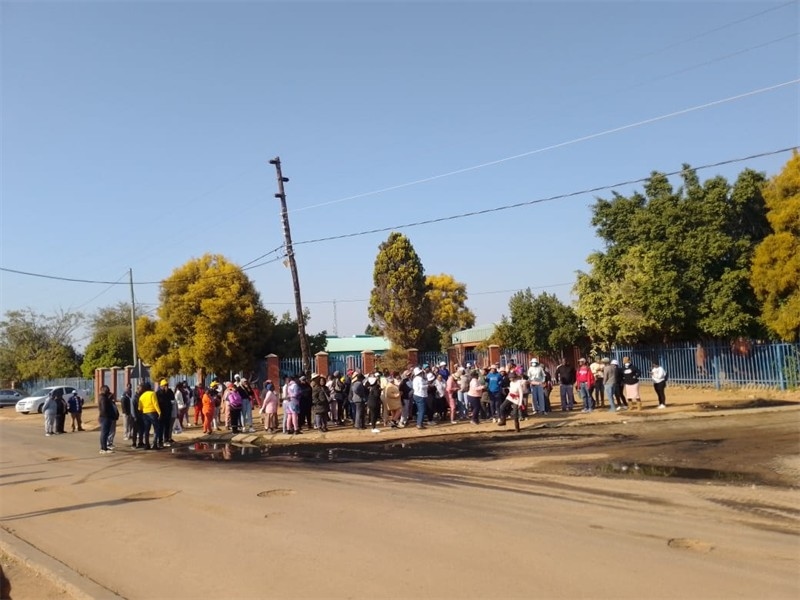 Thirst and fury in Hammanskraal with pipeline delays