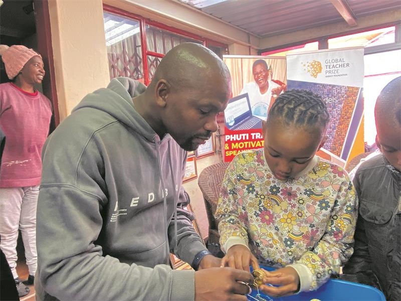 Seshego kids learn coding on Mandela Day with local digital pioneers