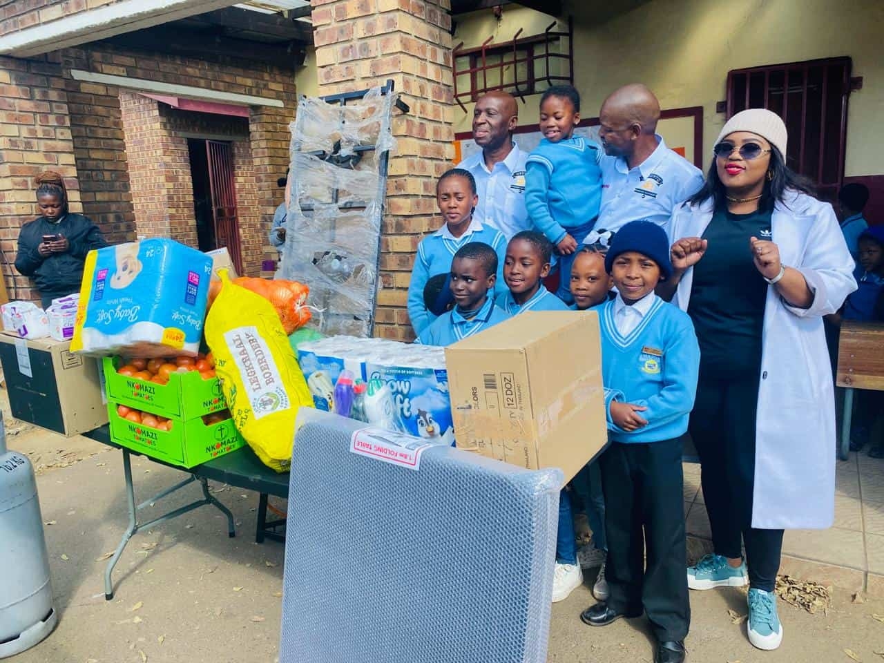Ubuntu's first outreach starts with Amandla Primary
