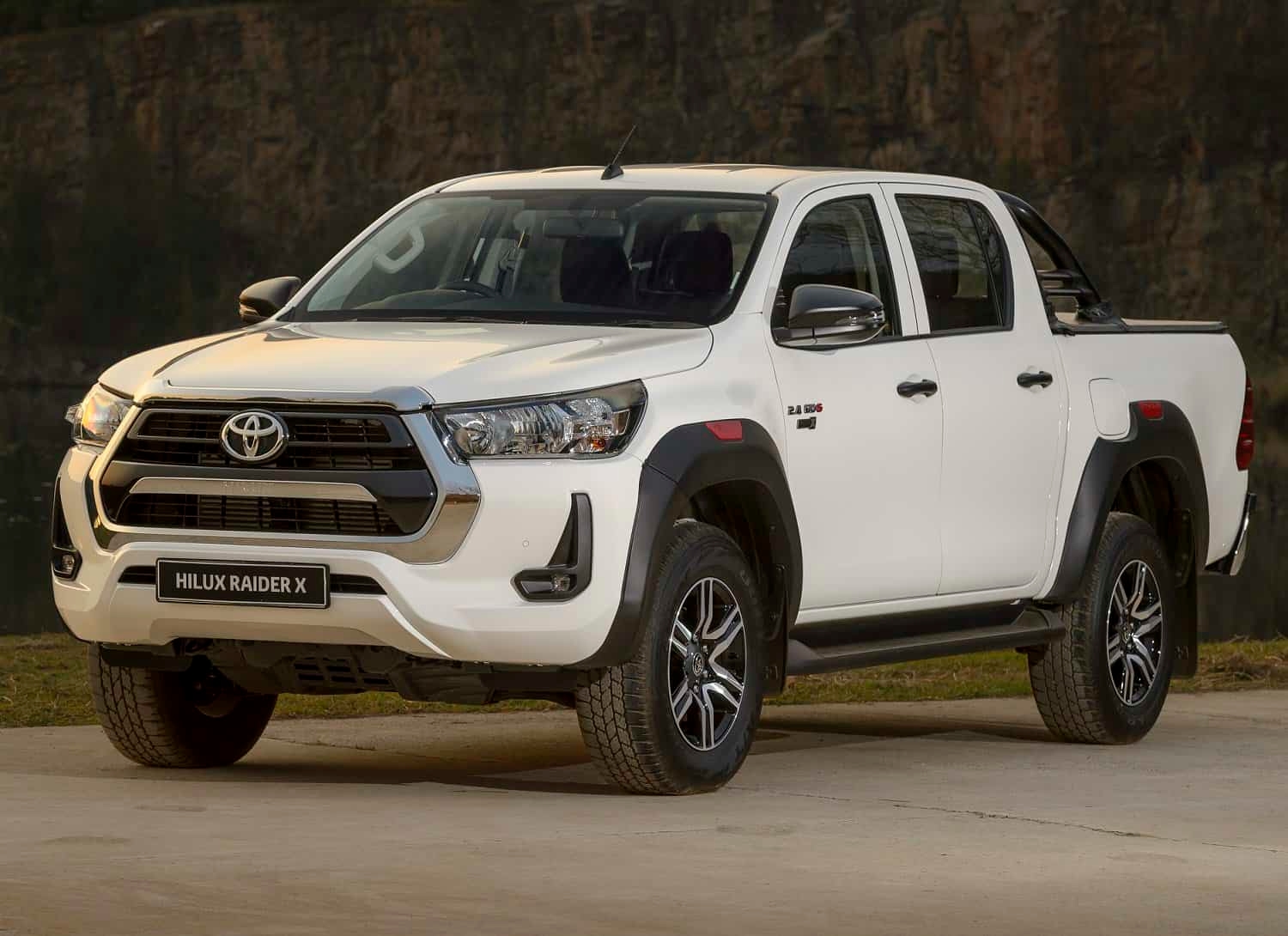 ‘New' Toyota Hilux spied again as reported 2026 debuts gets closer
