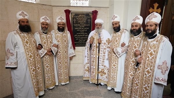 الانبا ميخائيل يدشن كنيسة الأنبا أنطونيوس بأطلس ويسيم القس كاراس عبد الله قمصا