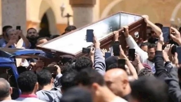 بدرية طلبة تعلق على تصوير نعش سليمان عيد في جنازته.. ماذا قالت؟