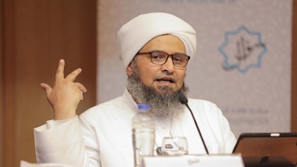 الحبيب علي الجفري : البابا فرانسيس أعرض عن الأُبّهة واهتم بفقراء العالم وغسل أقدام فلسطينيين وطالب بإنهاء الحرب