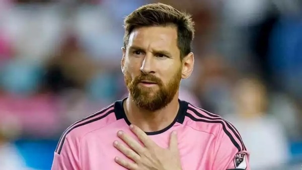 منافس الأهلي.. ميسي يشن هجومًا على زملائه ويقترب من الرحيل