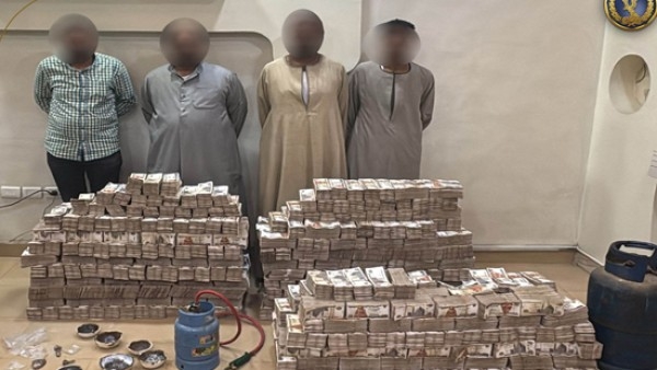 ضبط عصابة تنقيب غير مشروع عن الذهب بأسوان.. مضبوطات تتجاوز 77 مليون جنيه