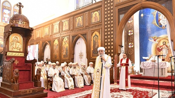في الذكرى الخمسين لتأسيسها.. البابا تواضروس يصلي القداس الإلهي بكنيسة العذراء بأرض الجولف ويؤكد: الكنيسة تهيئ الإنسان للسماء