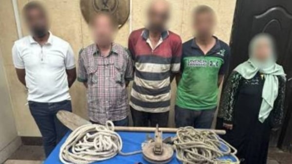 بينهم سيدة.. ضبط 5 أشخاص بتهمة التنقيب عن الآثار بالجمالية