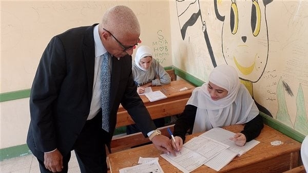 محافظ شمال سيناء يعتمد نتيجة الشهادة الإعدادية بنسبة نجاح 75.7%
