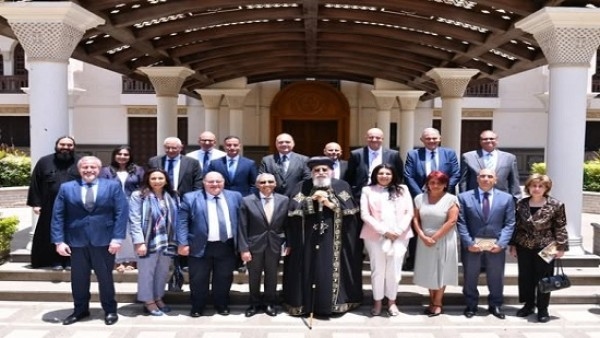 البابا تواضروس يلتقي سفراء مصر الجدد في عدد من دول العالم