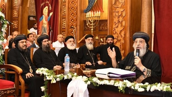 البابا تواضروس لشباب كنيسة العذراء والقديس يوسف بسموحة: "مصر وطن لا يضاهيه وطن"