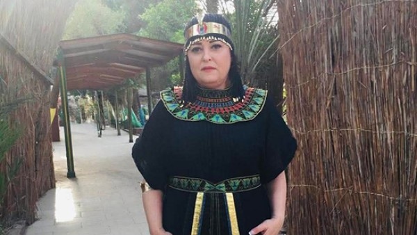 الفنانة نهال عنبر تشارك في مؤتمر الشباب بدير العذراء بالمقطم: الأقرب لقلبي