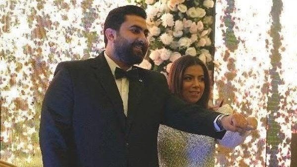 صورة في إعلان لدروس خصوصية تتحول إلى فضيحة.. موديل تُتهم بخطف زوج من خلال مشهد تمثيلي