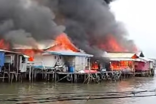 2 injured, 21 houses razed in Sandakan