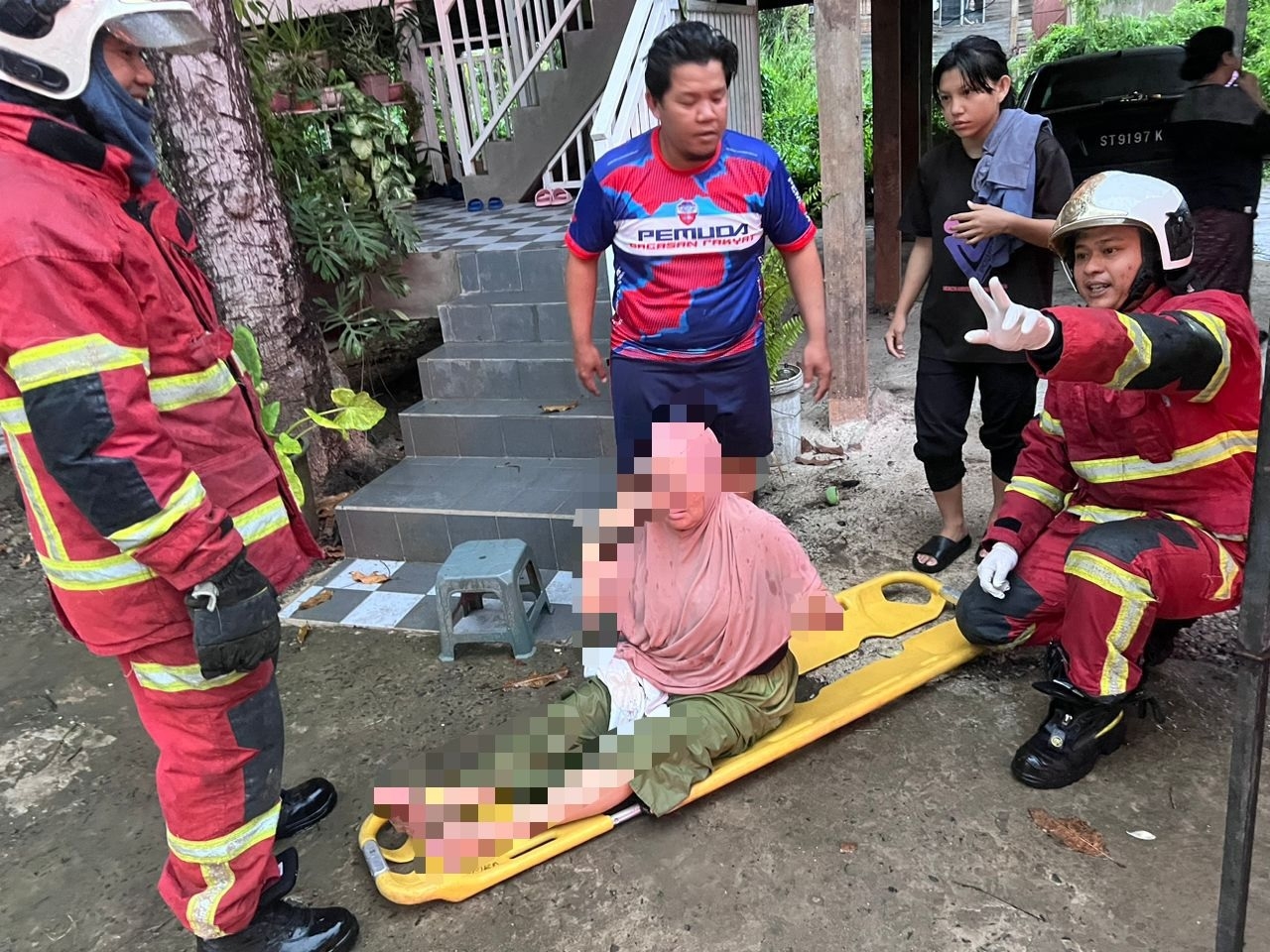 Three injured in Tawau house fire