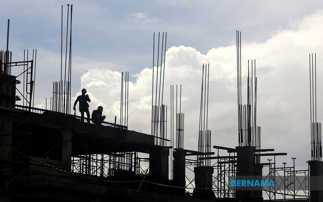 Govt to allow foreign workers to change employers across different sectors