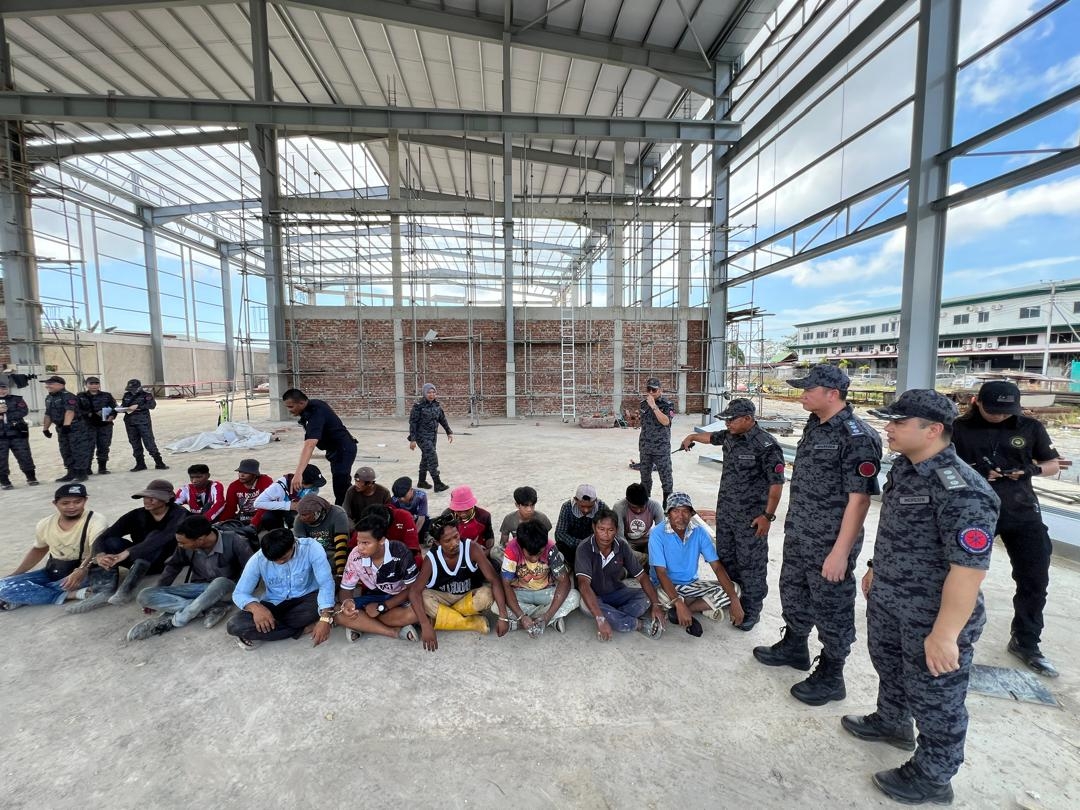Labuan blitz nets 20 illegal workers