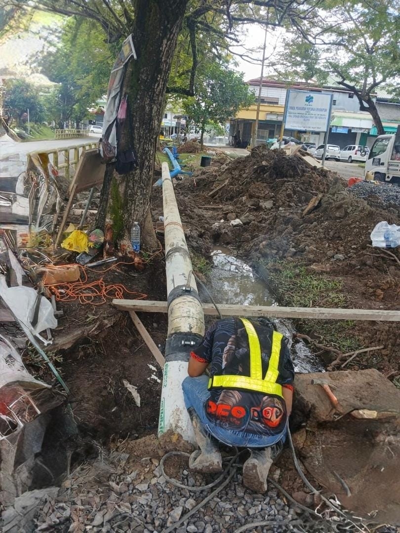 Telipok water woes due to pipe bursts
