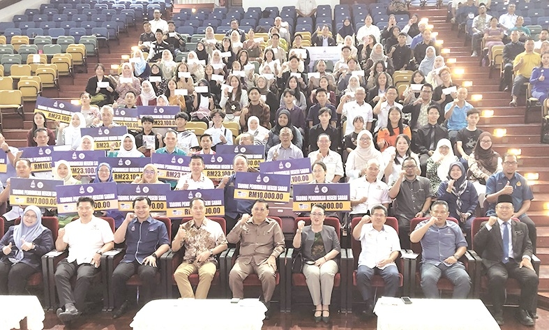 RM13 million Sabah State Education Fund aid for 9,000 students