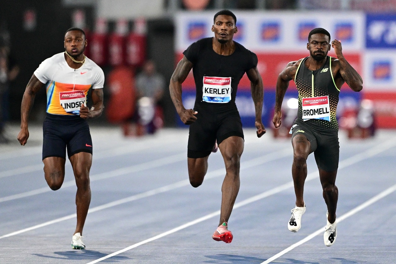 Bromell scorches to 100m gold