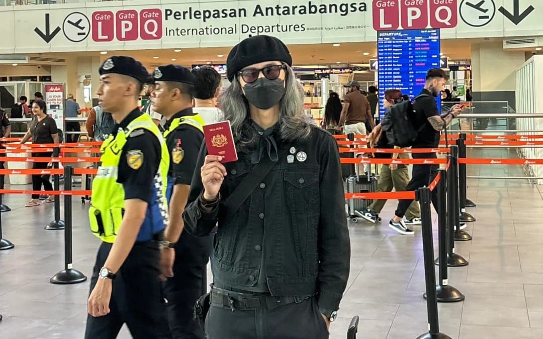 Fahmi Reza issues letter of demand over ‘travel ban'