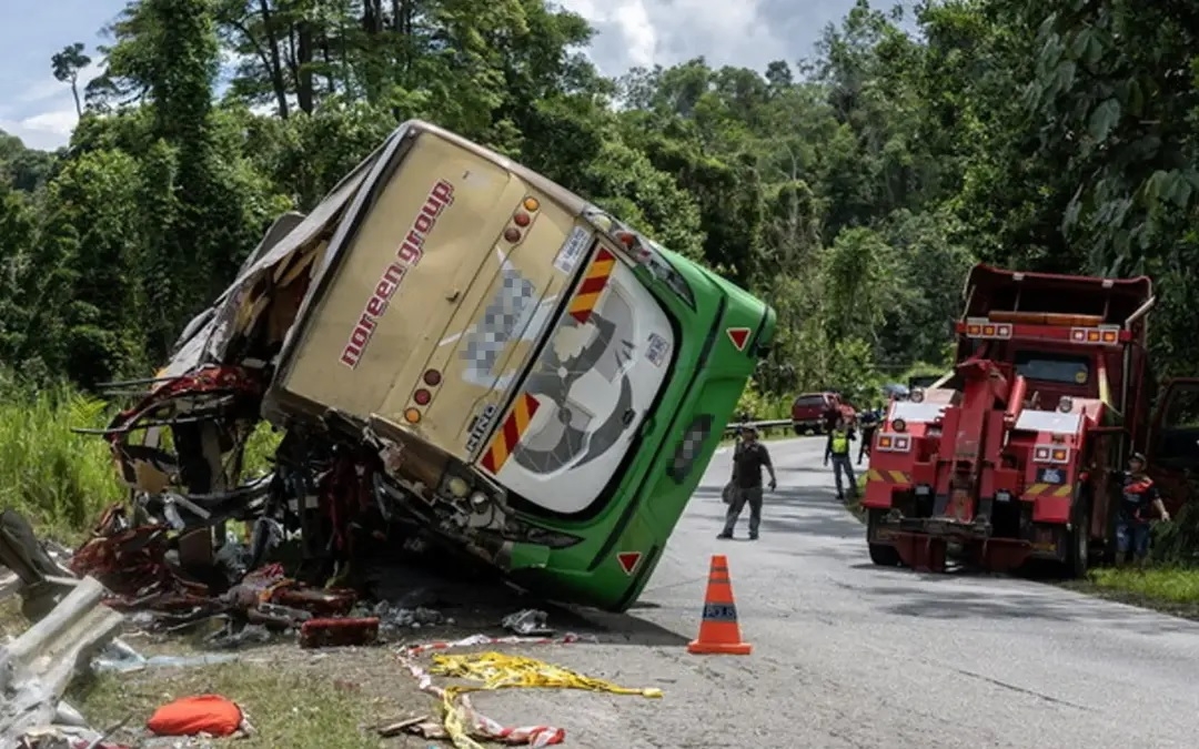 Cops to remand bus driver in Gerik crash after hospital discharge