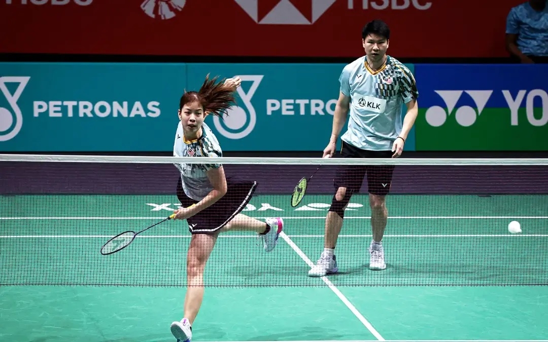 Soon Huat-Shevon cruise into Indonesia Open quarters