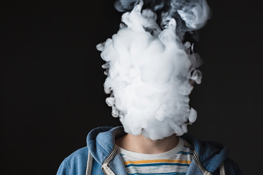Make smoking, vaping Syariah offences, says academic