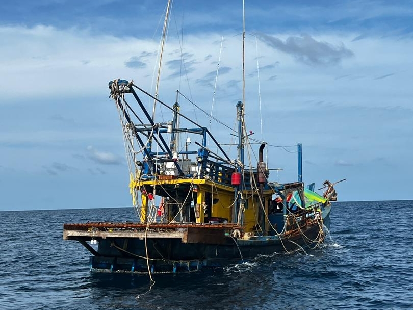 Vietnamese fishing boat detained off Pitas coast