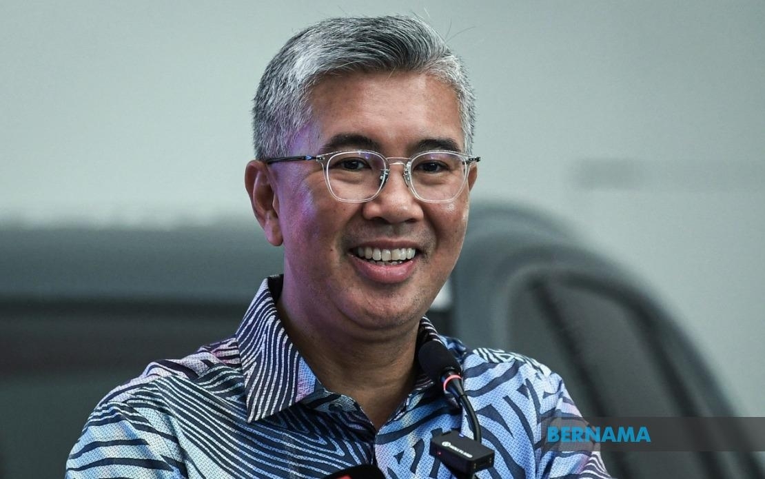 Tengku Zafrul delivers results, will stay on as minister despite Umno exit: PM