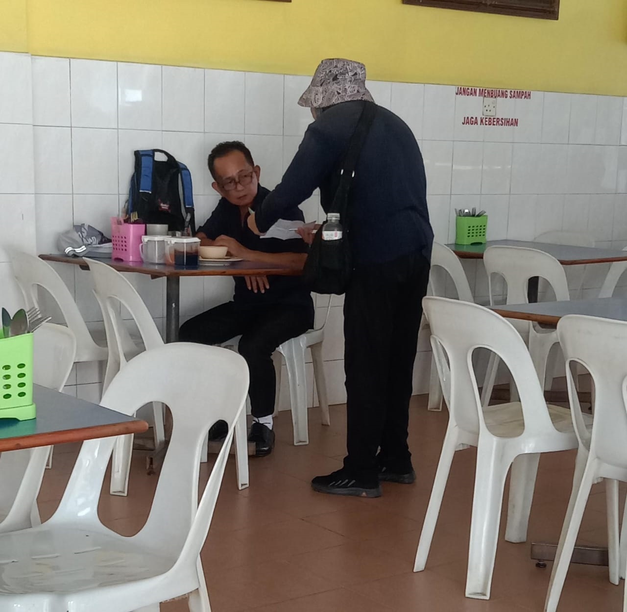 Public warned against foreign beggars using deceptive tactics