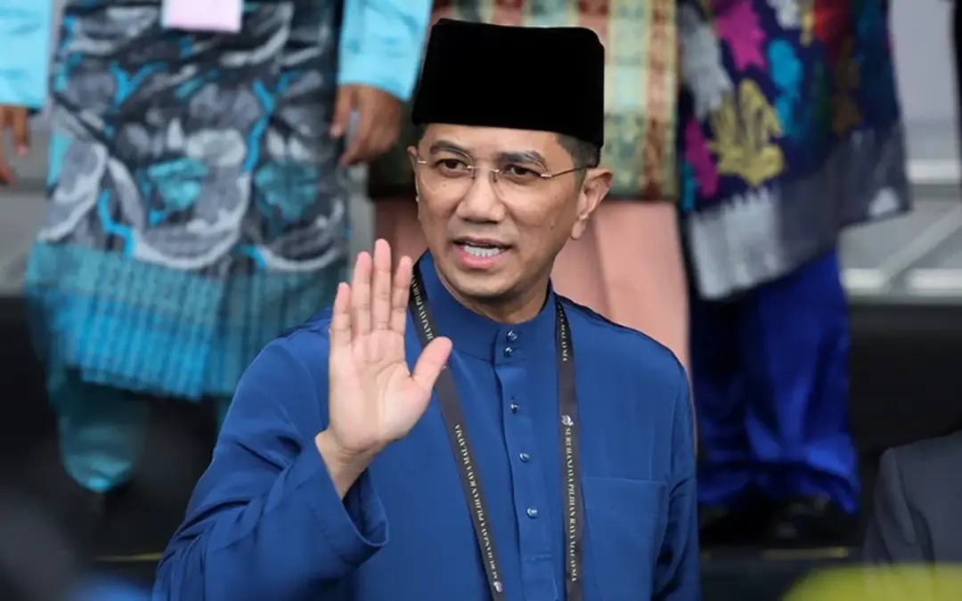 Analysts doubt Azmin's claim that PN can win 10 more seats in Selangor