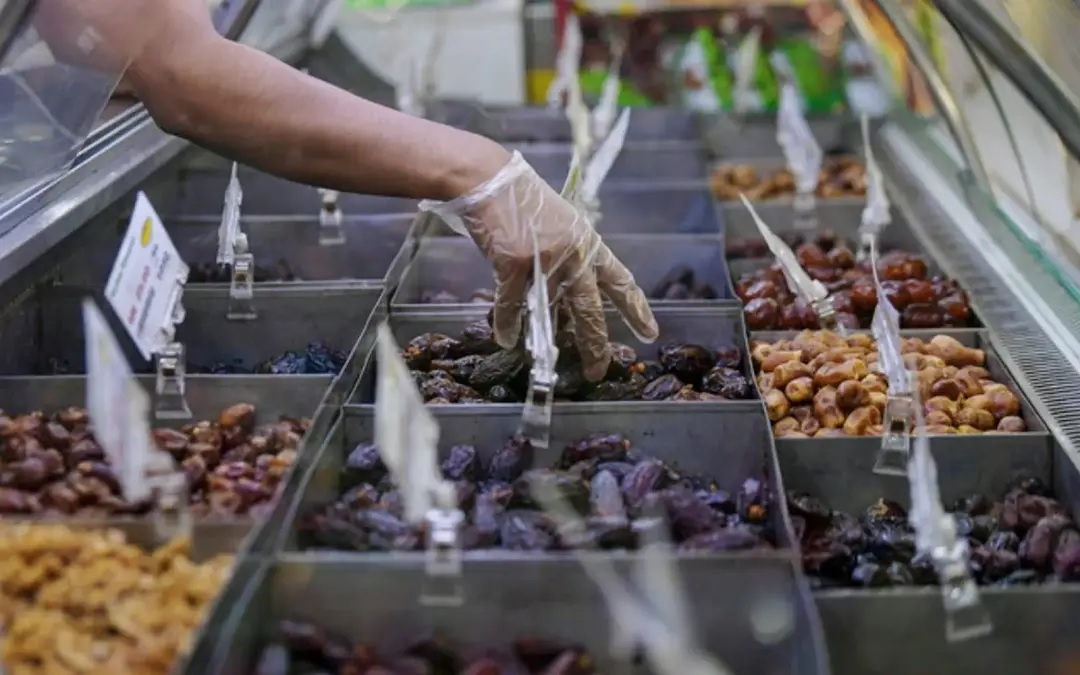 Exempt mandarin oranges, dates from SST, says PKR MP