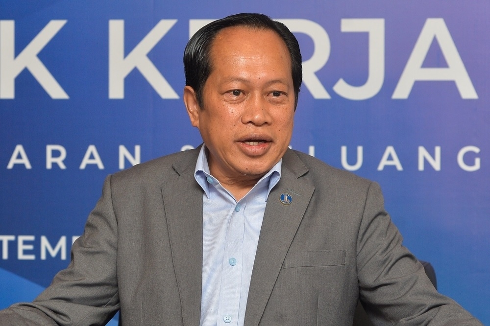 Over 200 of 800 projects are ahead of schedule: Maslan