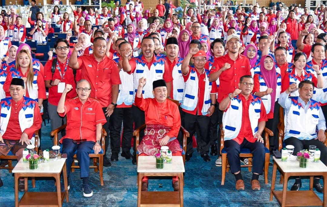 Explain struggles, achievements: Chief Minister